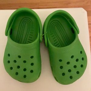 Size 2/3 baby crocs